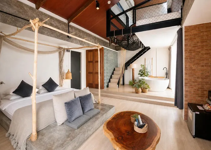 Yolo Bangkok Boutique Hotel